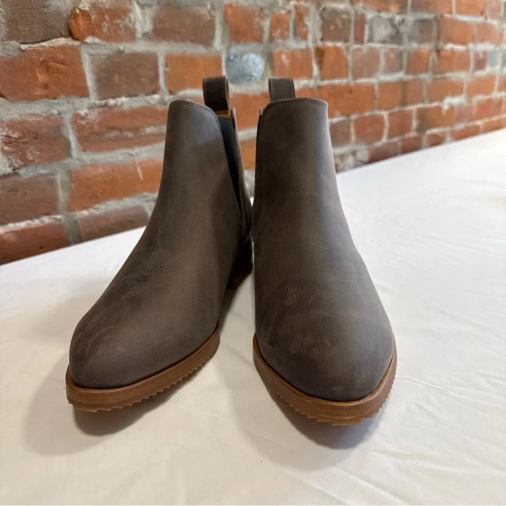 Gray Chelsea Ankle Boots‎ Nisolo